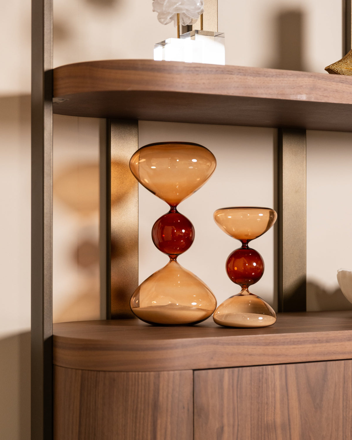 Decoratief object Elba brown hourglass large