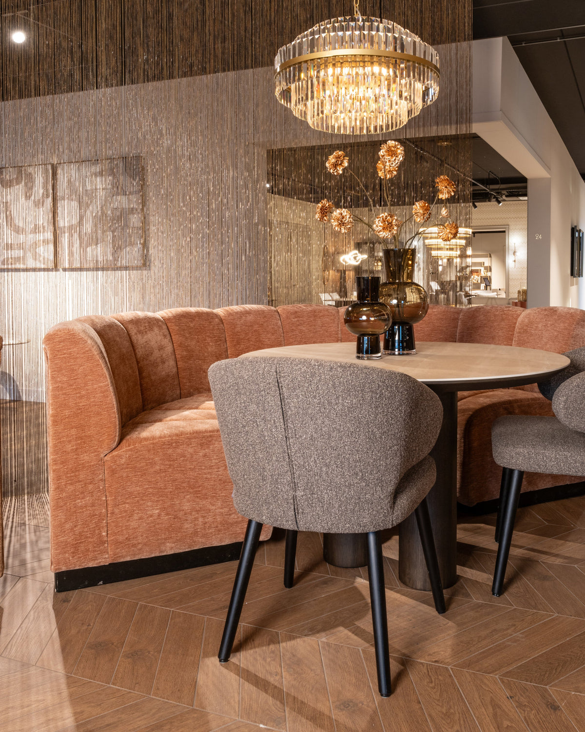 Eetkamer bank Hillpark customized round corner fire retardant