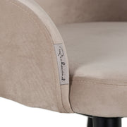 Eetkamerstoel Twiggy customized fire retardant