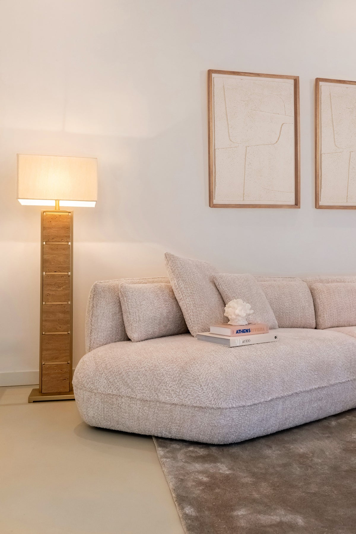 Decoratief object Mare white
