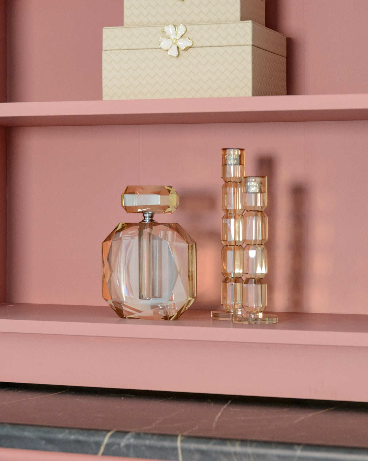 Decoratief object Khloe Champagne perfume bottle